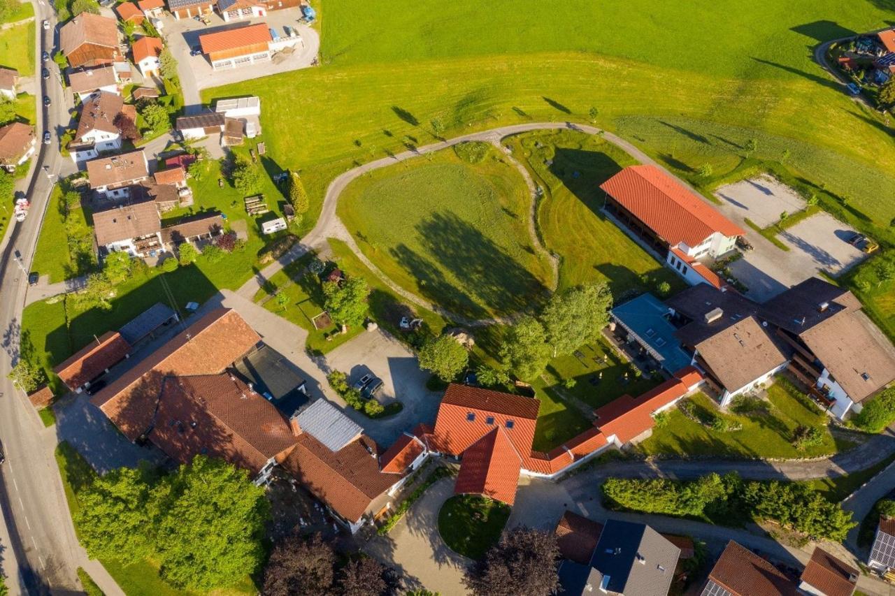 Landhotel Gockelwirt Eisenberg  Esterno foto