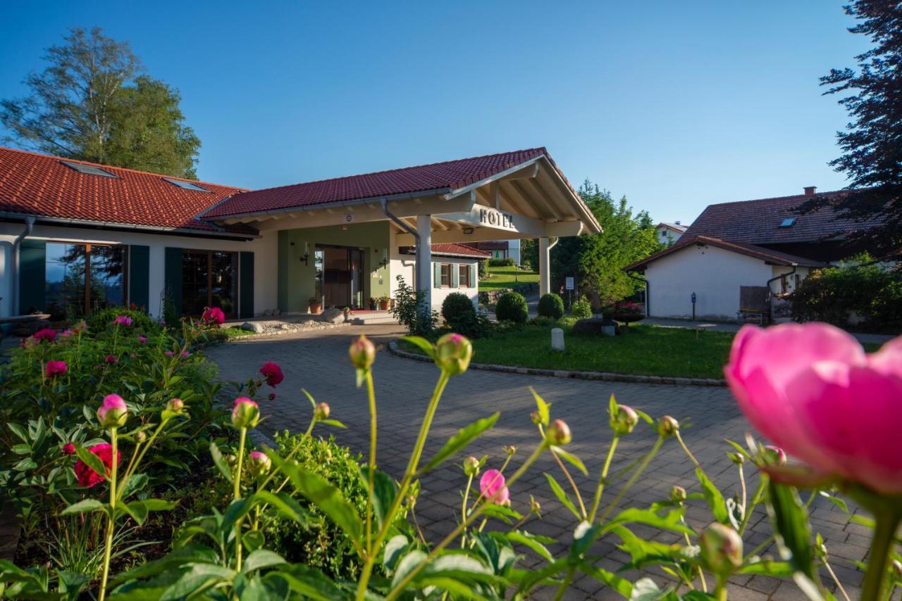 Landhotel Gockelwirt Eisenberg  Esterno foto