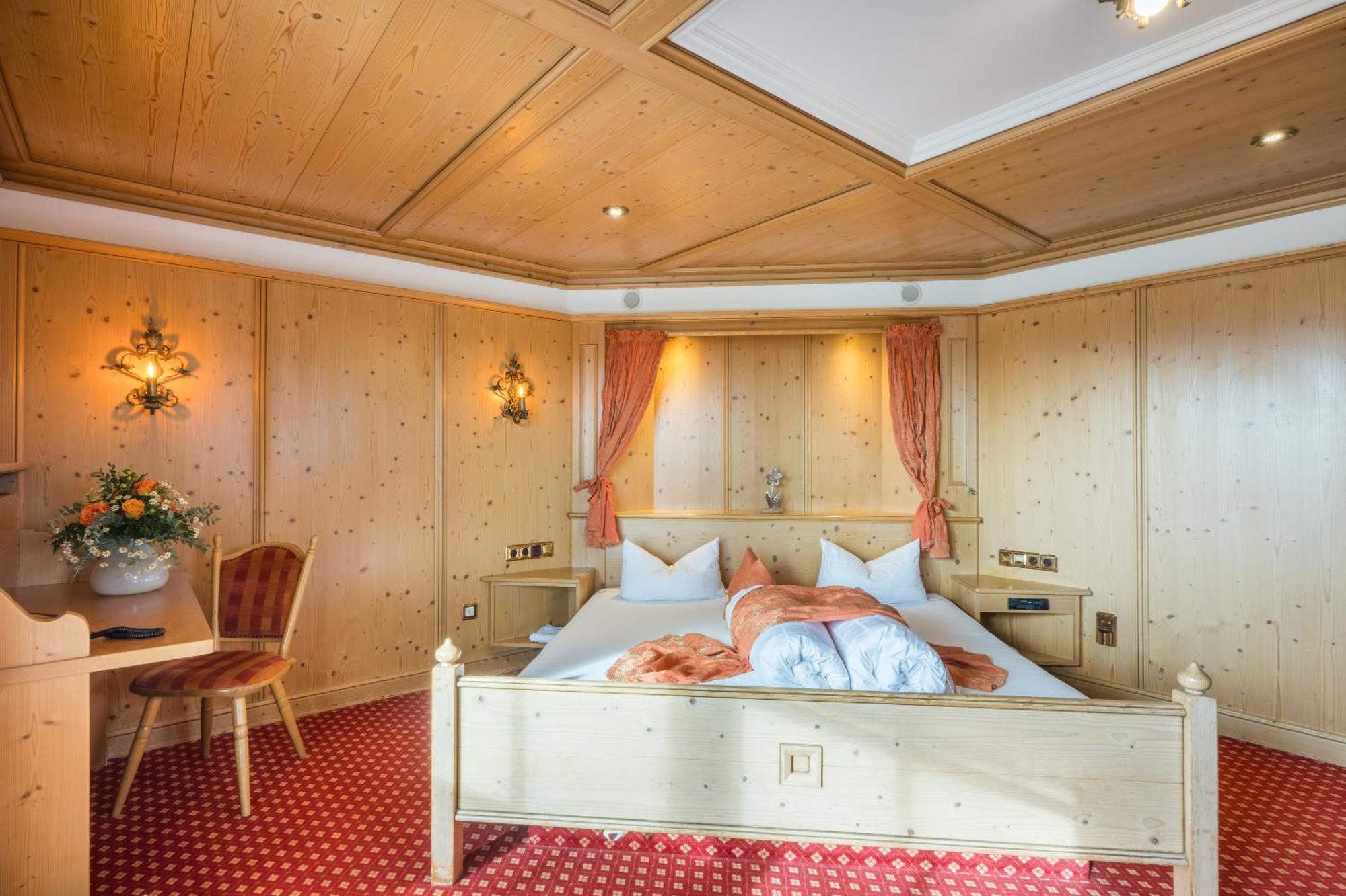 Landhotel Gockelwirt Eisenberg  Esterno foto