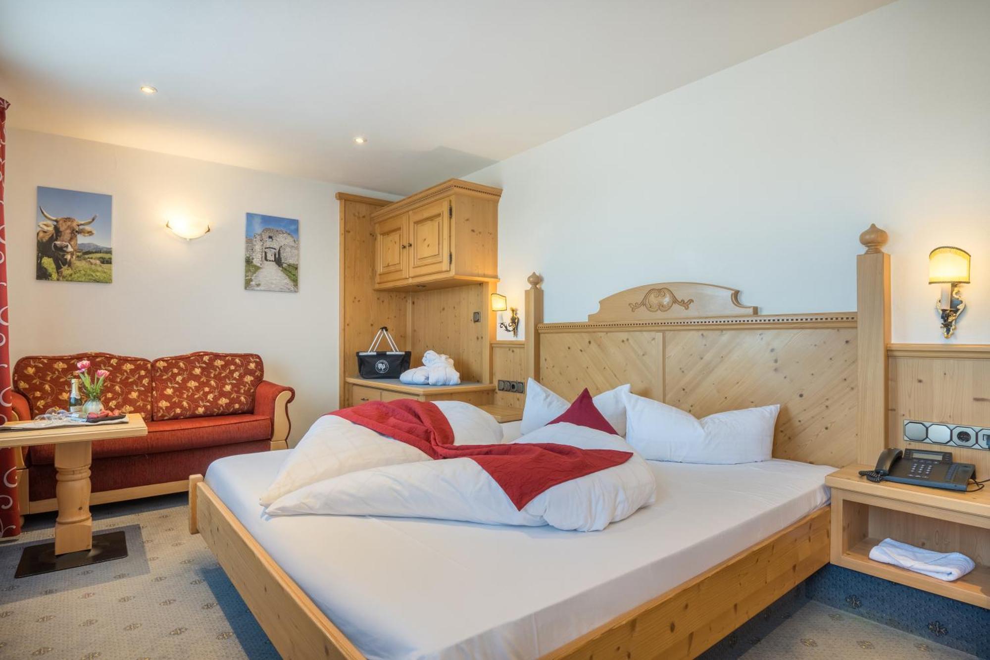 Landhotel Gockelwirt Eisenberg  Esterno foto