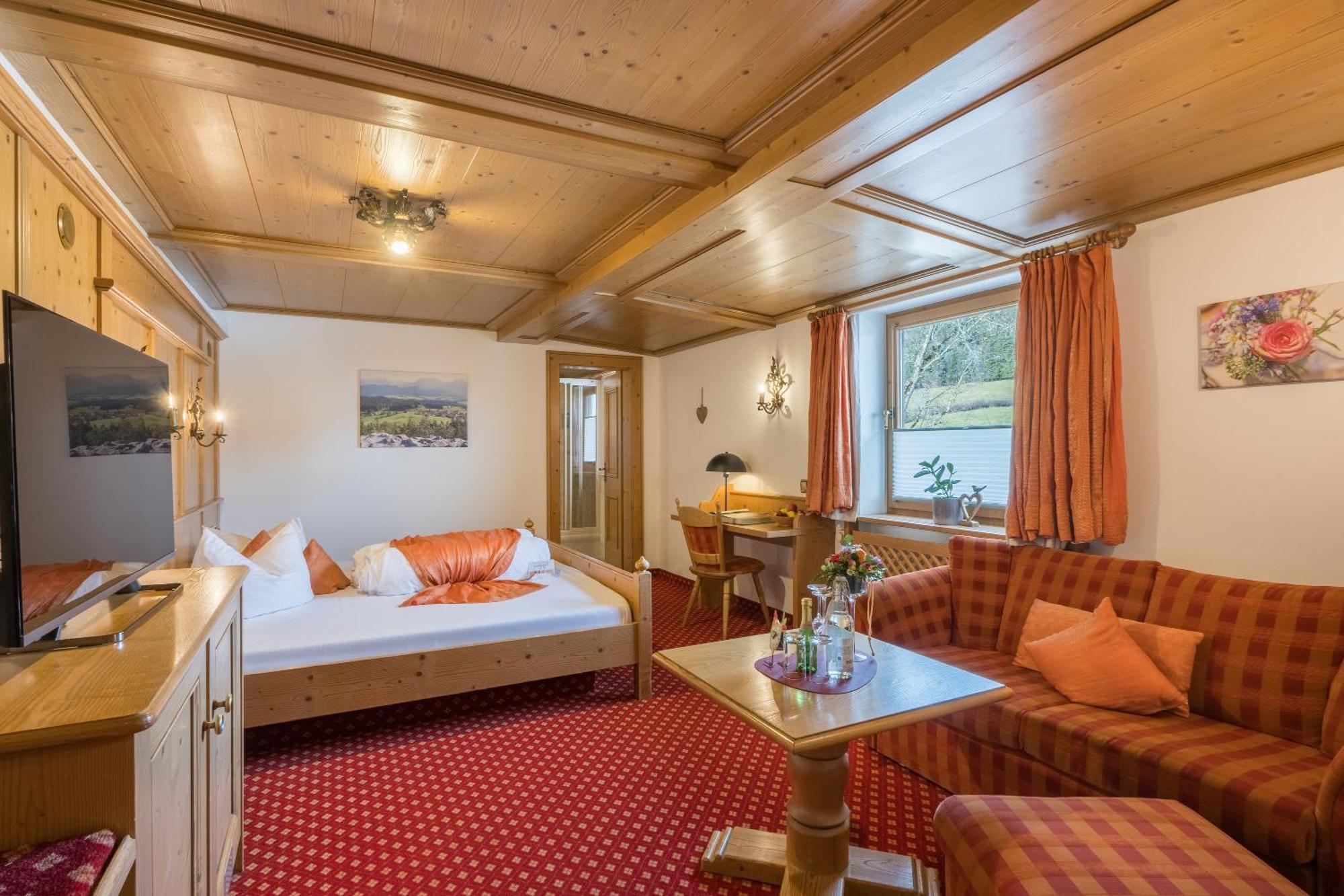 Landhotel Gockelwirt Eisenberg  Esterno foto