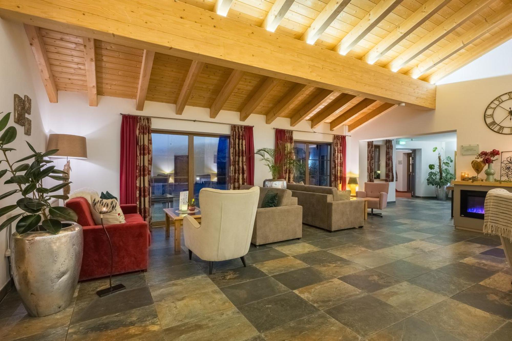 Landhotel Gockelwirt Eisenberg  Esterno foto