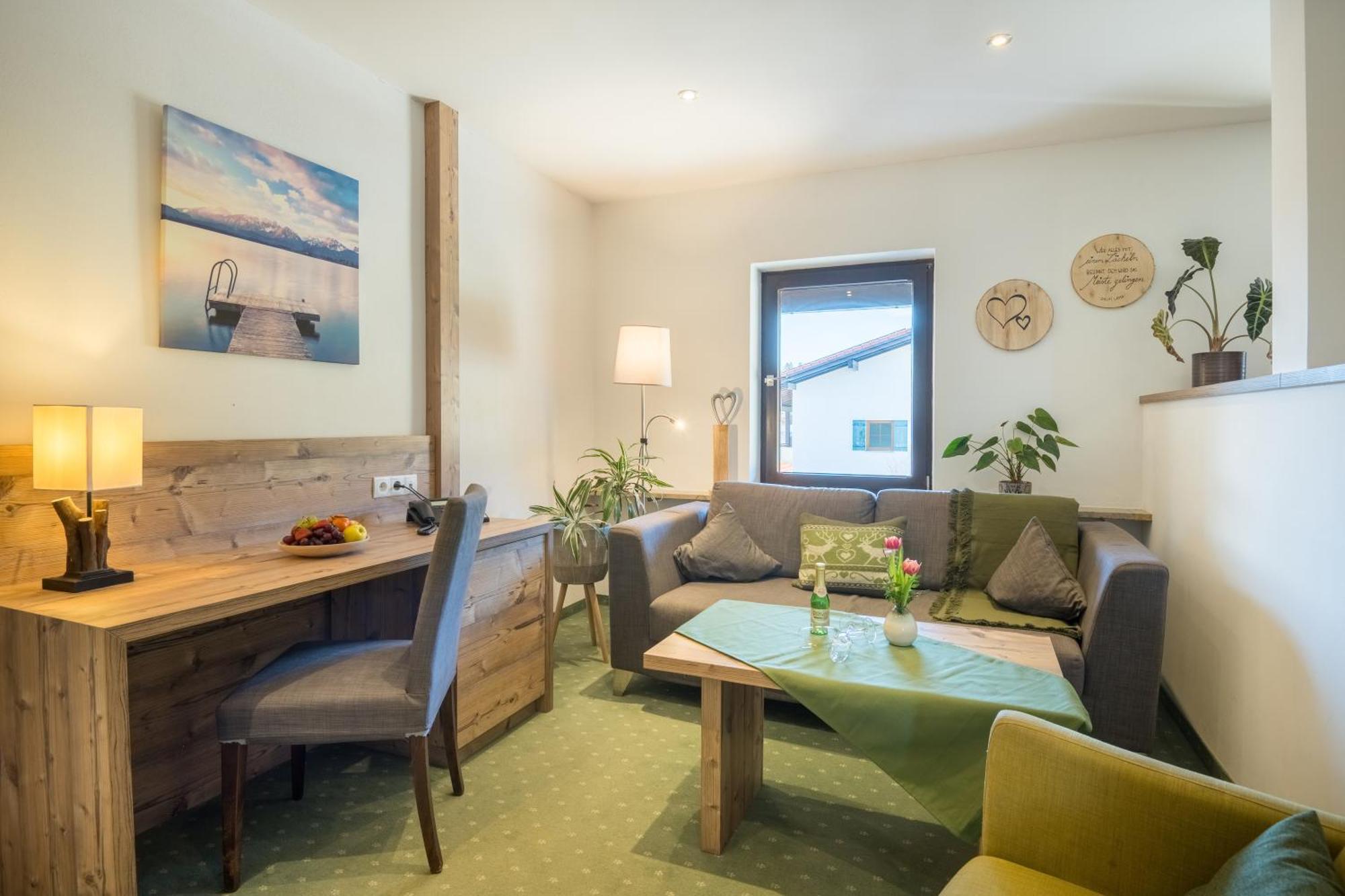 Landhotel Gockelwirt Eisenberg  Esterno foto